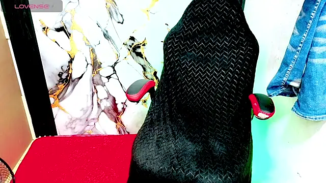 The latin boy online show from February 3, 6:22 am