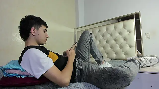 alejo gray online show from November 13, 3:44 am