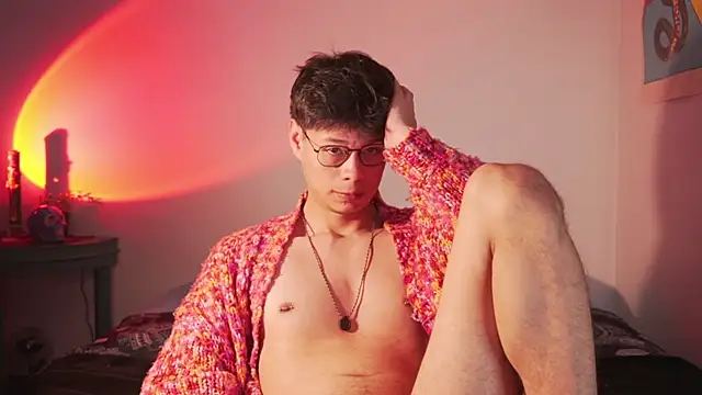 estmonnn online show from May 2, 4:26 am