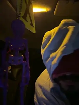 llioo22 online show from February 6, 10:17 pm