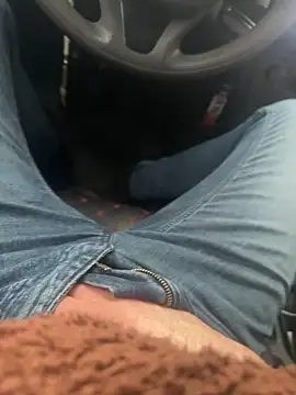 llioo22 online show from February 8, 1:59 pm