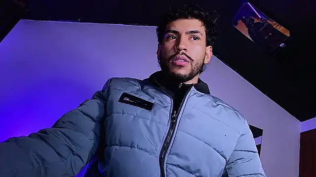 3v1l online show from April 3, 3:47 am