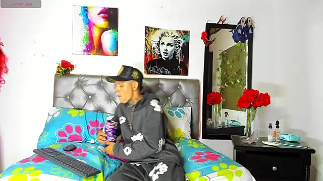 xxxTerrysxxx online show from November 4, 6:47 am