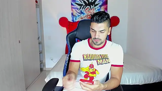 axelwinters   online show from March 28, 12:05 pm