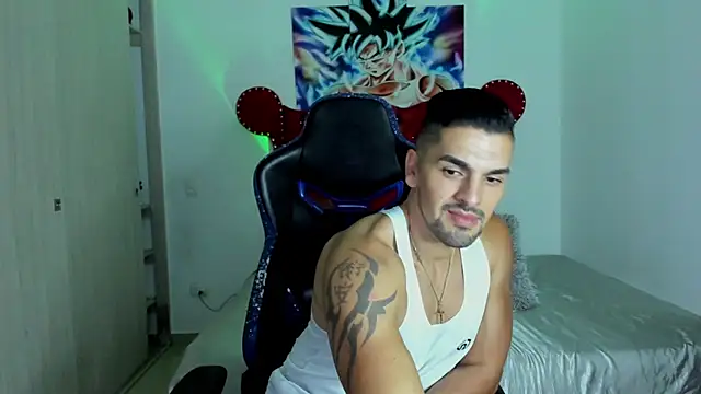 axelwinters   online show from March 19, 11:30 pm