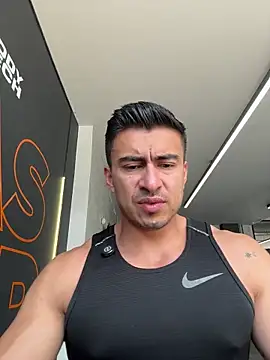 Chris Clarck online show from April 25, 7:00 pm