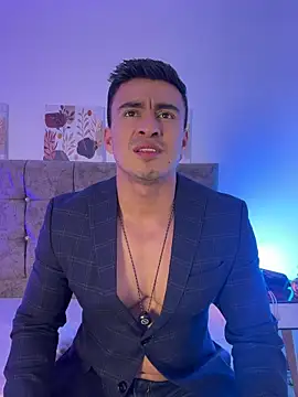 Chris Clarck online show from April 13, 7:25 pm