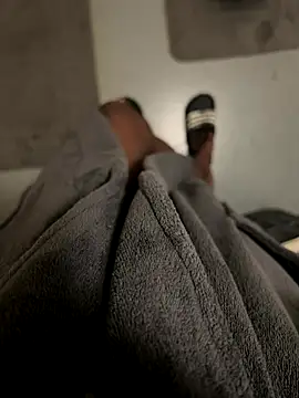 ONC1984 online show from November 24, 9:49 pm