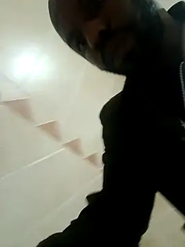 Ajsgardens online show from November 2, 6:17 am