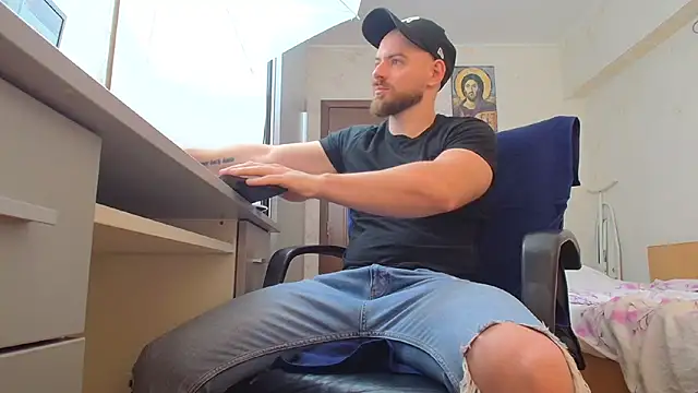 Ryanstone  online show from May 20, 7:26 am