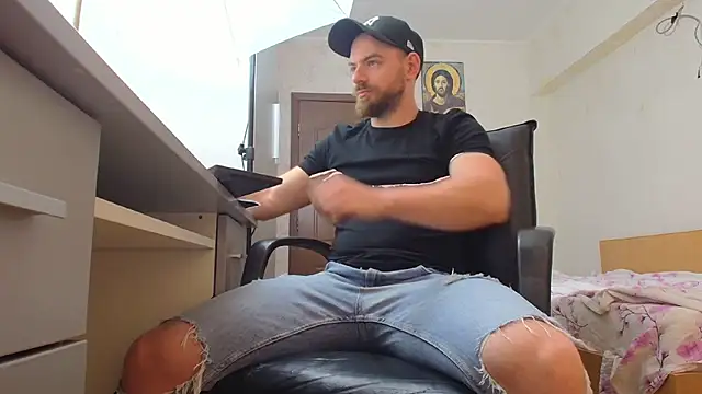 Ryanstone  online show from April 30, 5:36 am