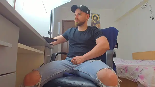 Ryanstone  online show from May 13, 3:25 am