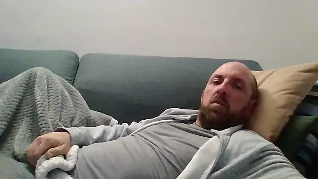 luca beech88 online show from April 24, 5:48 pm