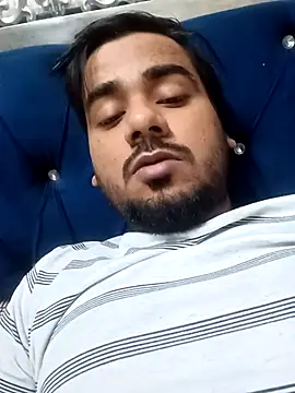 naughtyboyjii online show from November 16, 8:27 am