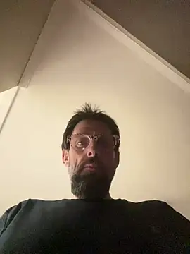 biggdaddyandqueenn online show from January 16, 6:49 am