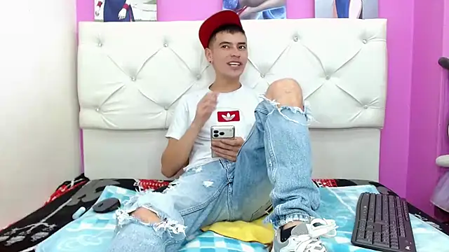 will and alex online show from April 14, 7:57 pm