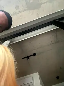 melisboa online show from January 18, 7:38 pm