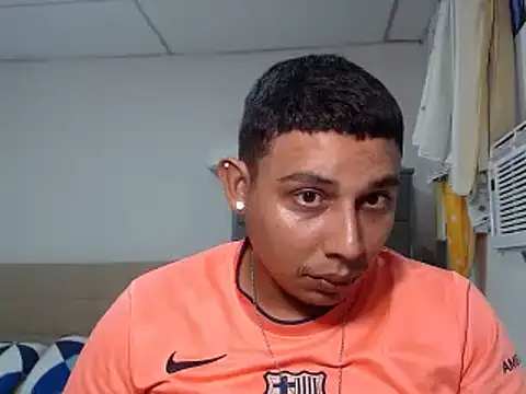 daniko2323 online show from November 3, 10:44 pm