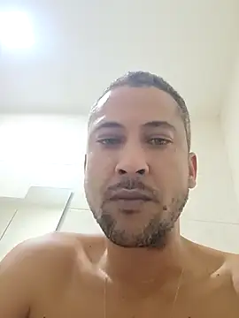 Arrombador20 online show from April 21, 12:02 am