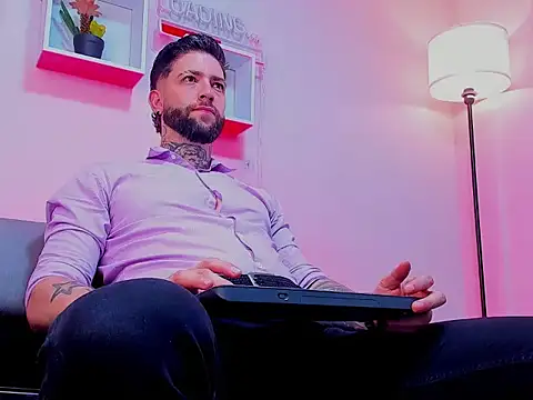 Supreme Alpha online show from November 27, 9:07 pm