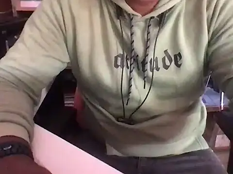 KingCobra 07 online show from April 10, 8:32 am