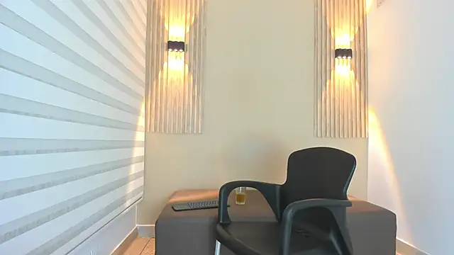 DANTE ARMSTRONG online show from December 17, 4:42 am