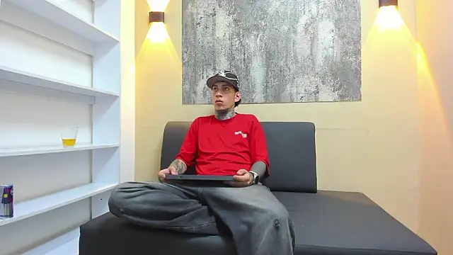 DANTE ARMSTRONG online show from February 16, 4:10 am