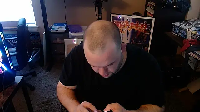 MegaChip online show from December 5, 9:00 pm