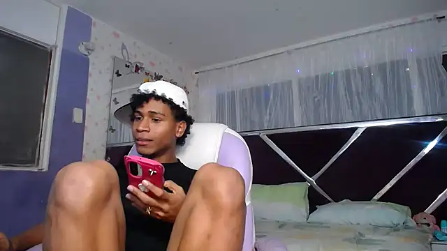 Santy bigcock 01 online show from April 15, 2:50 pm