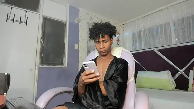 Santy bigcock 01 online show from March 18, 12:19 pm