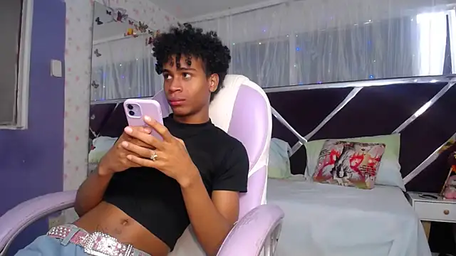 Santy bigcock 01 online show from April 2, 2:58 pm