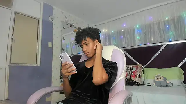 Santy bigcock 01 online show from March 22, 4:34 pm