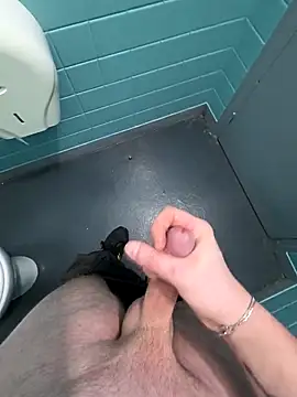 seulementme online show from March 31, 8:38 am