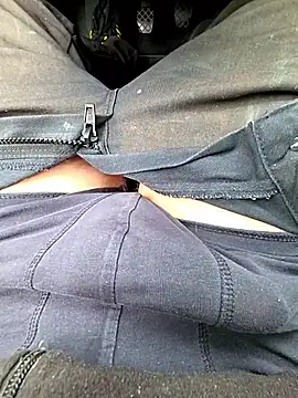 seulementme online show from April 1, 10:50 am