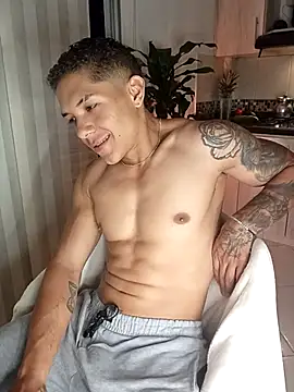 JacksonC 7 online show from November 15, 2:46 am