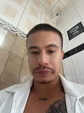 RaySullivan online show from April 18, 7:07 pm