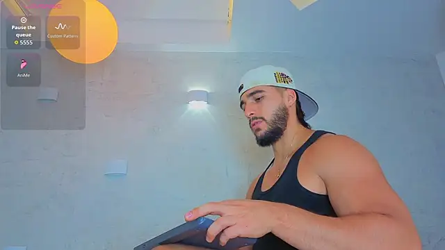 Scottfishcer1 online show from June 3, 7:19 pm