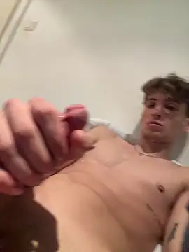 TeenNPlay online show from March 4, 5:58 am