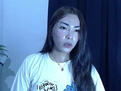 HarlsObsession online show from November 10, 8:08 am