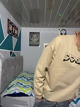 Mike and Rayan online show from March 1, 2:00 am