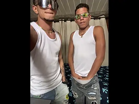 Mike and Rayan online show from December 14, 2:29 am