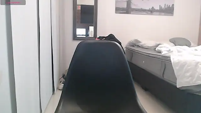 thebesthot online show from June 20, 12:04 am