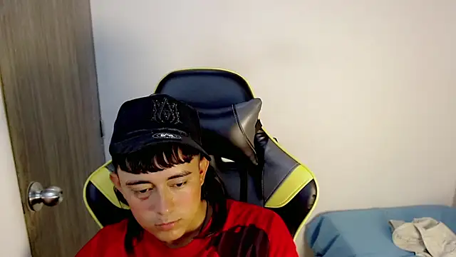 Tatann 18 online show from November 15, 7:16 pm