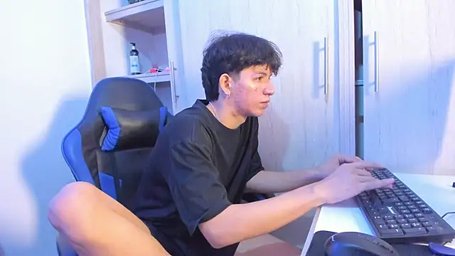 fredd cs online show from November 20, 11:58 pm