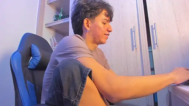 fredd cs online show from November 16, 11:51 pm