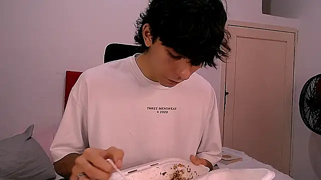 Bryant Connor online show from January 5, 7:17 pm