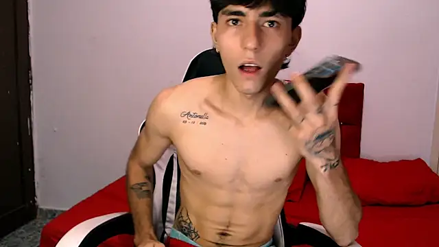 Bryant Connor online show from November 20, 3:50 am