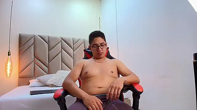 DanteVoss online show from November 23, 4:45 am