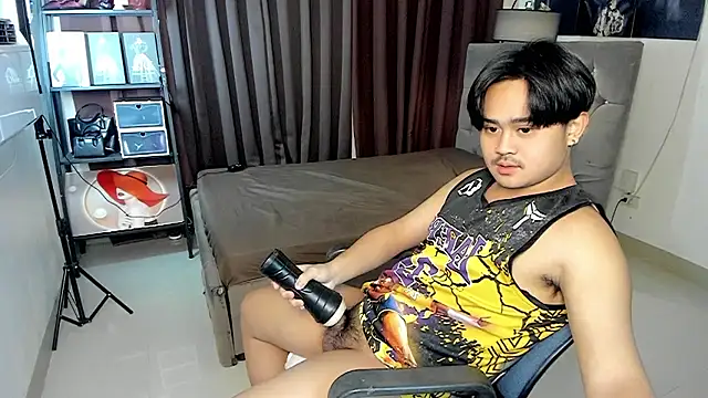 asianblackbigcock online show from January 8, 11:15 am