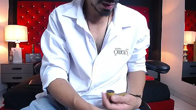 Magnar Royal online show from November 13, 8:13 pm